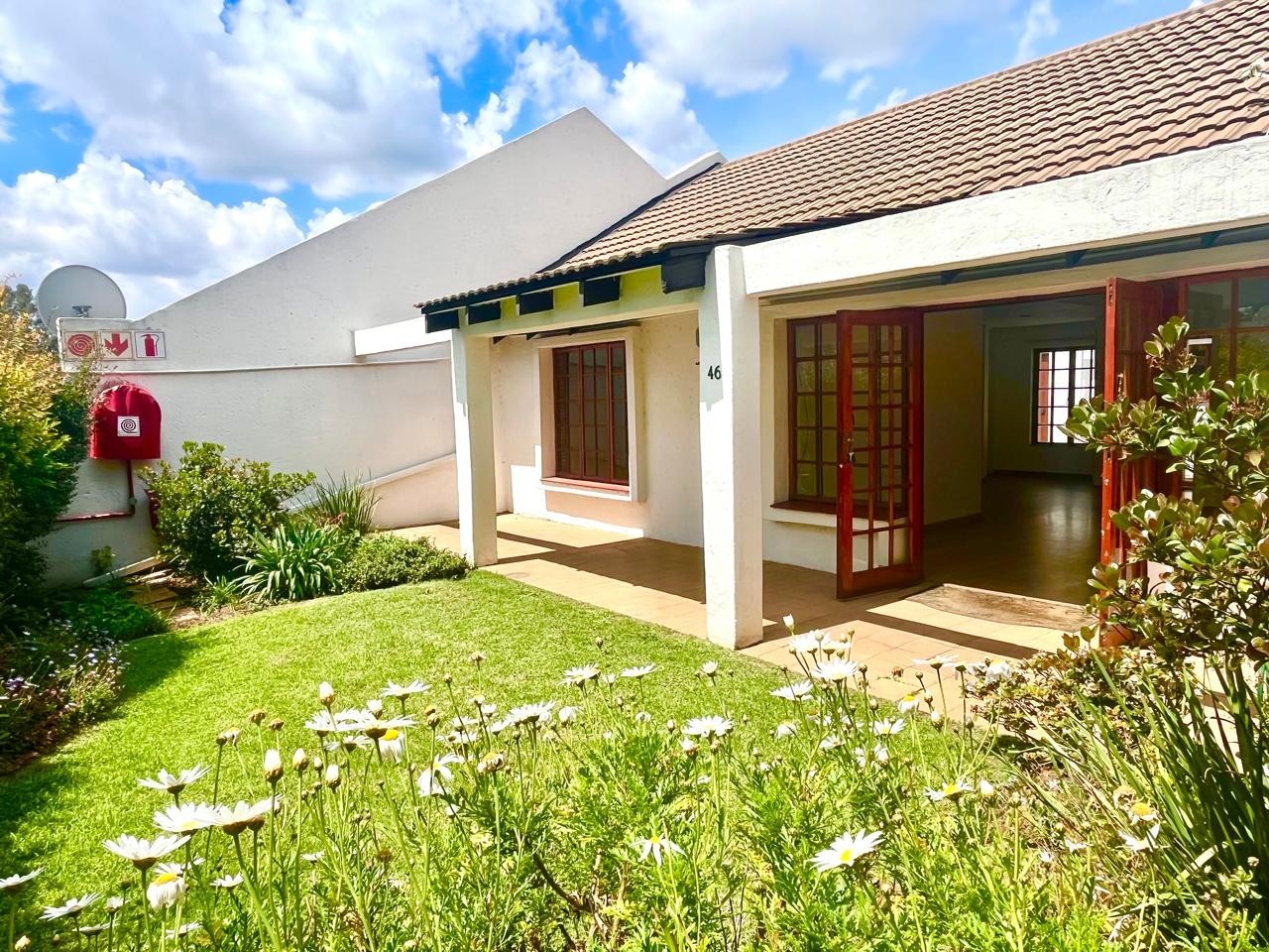 Townhouse for rent in Bryanston, Sandton