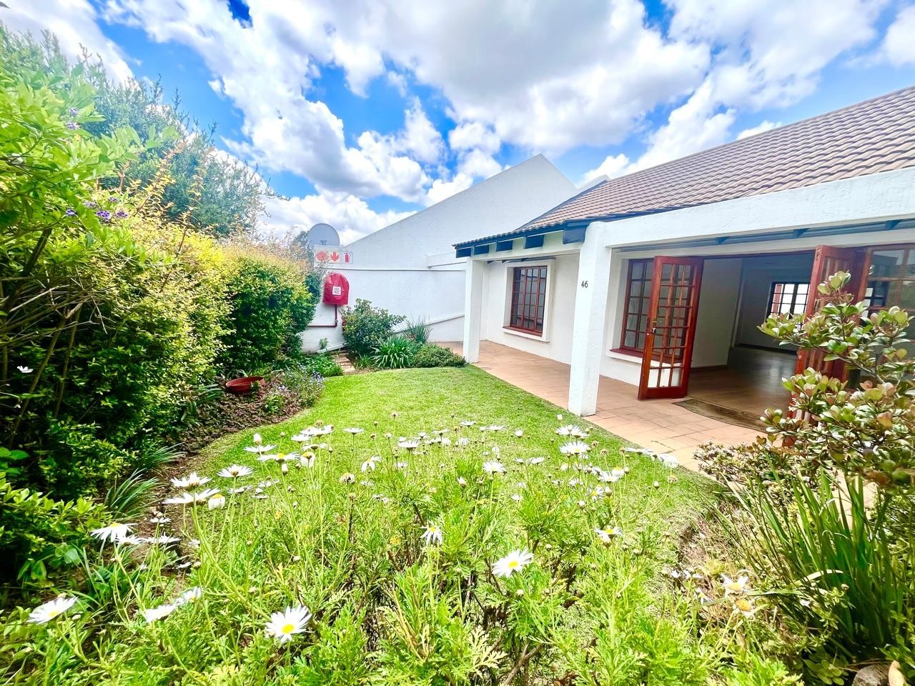 Townhouse for rent in Bryanston, Sandton