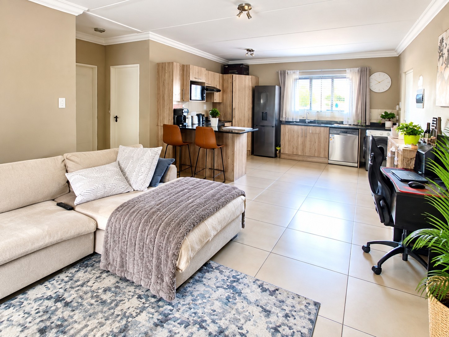 Apartment for sale in Chartwell, Randburg, 94 m²