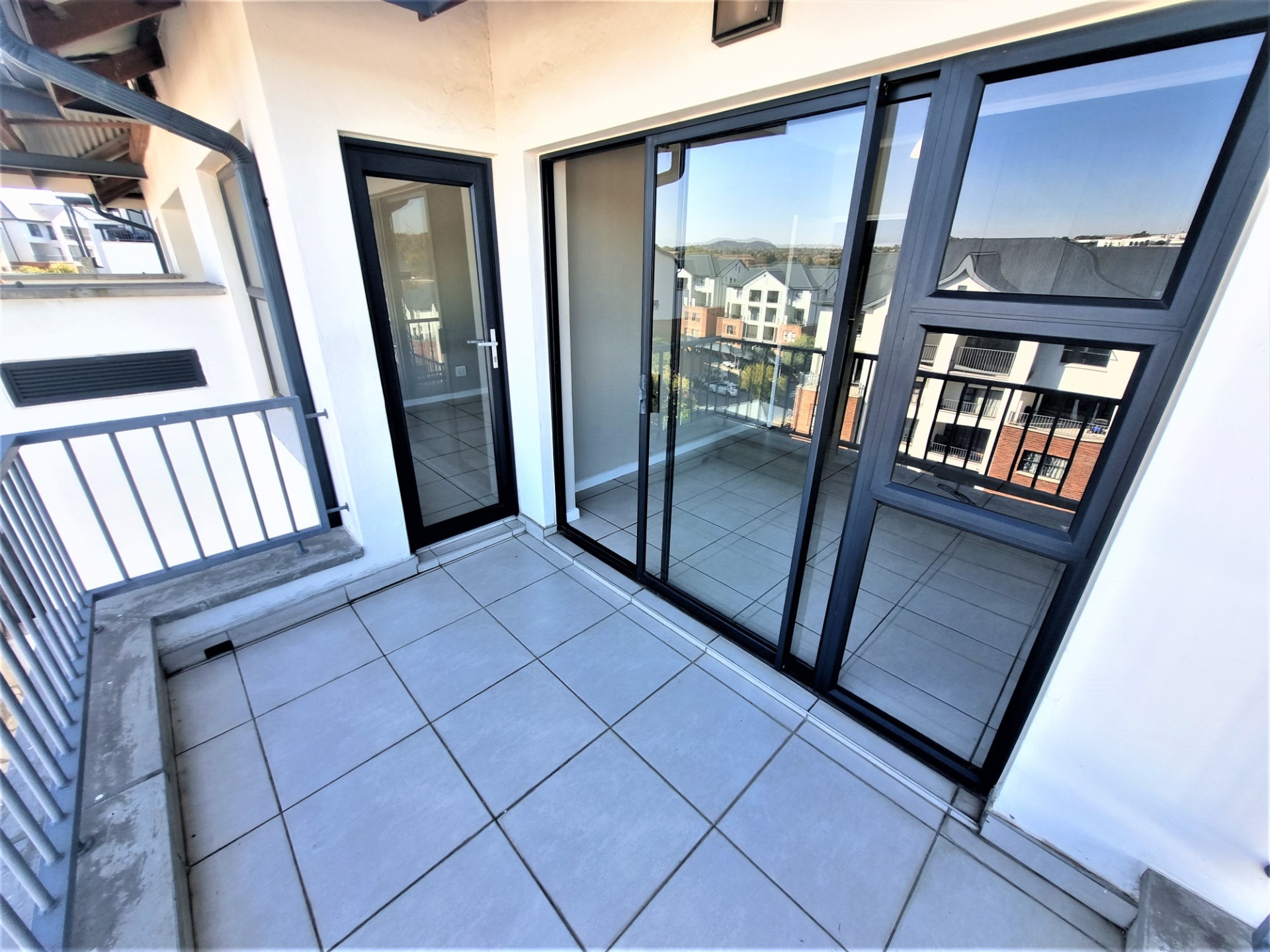 Apartment for rent in Olivedale, Randburg, 45 m²