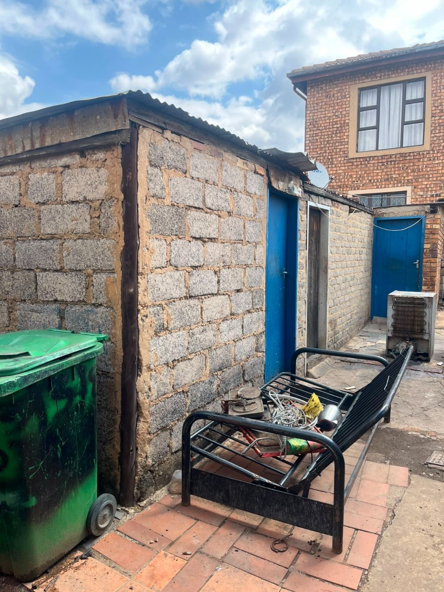 House for sale in Mountain View, Mhluzi, Middelburg, 70 m²