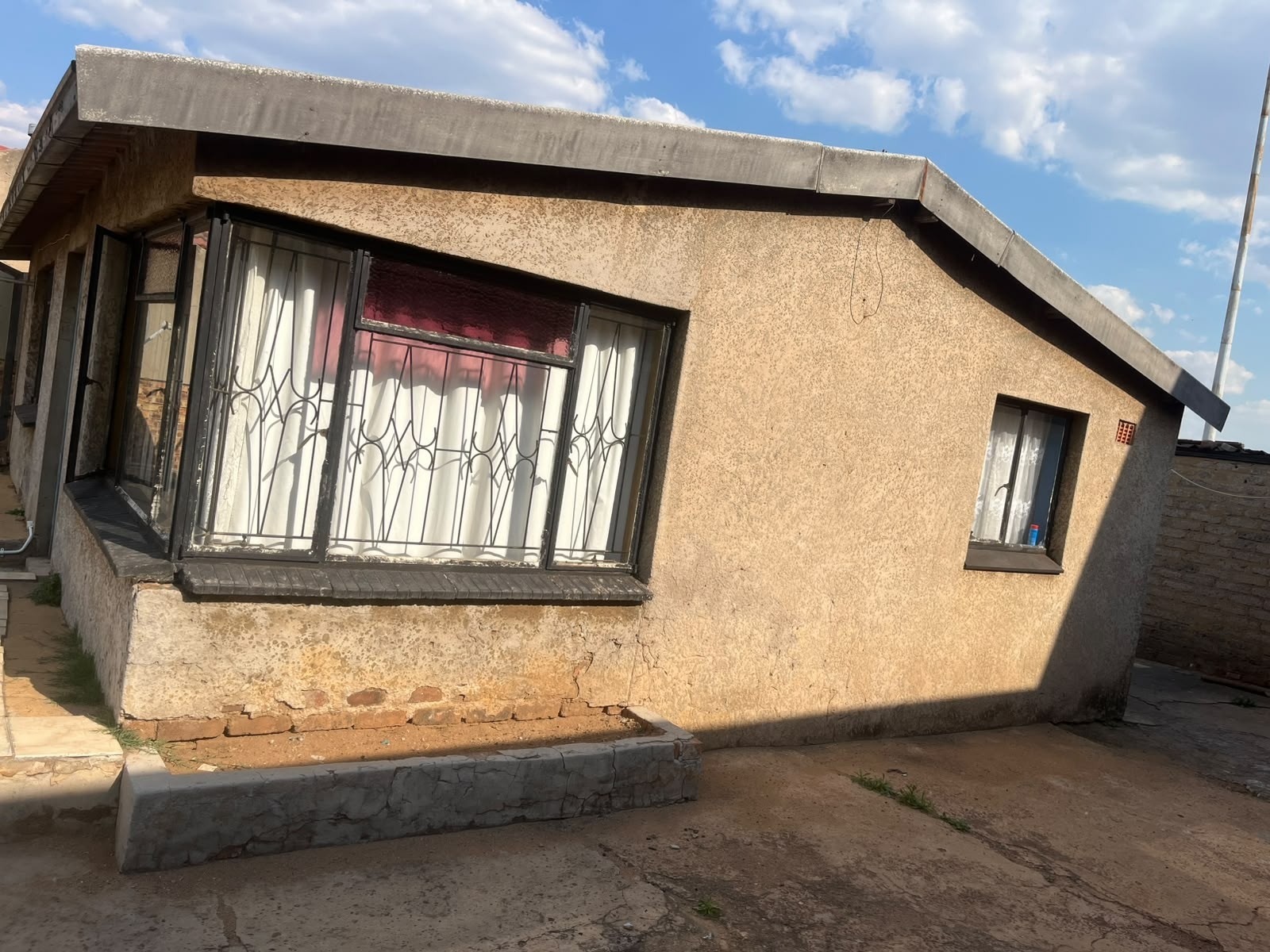 House for sale in Mountain View, Mhluzi, Middelburg, 70 m²