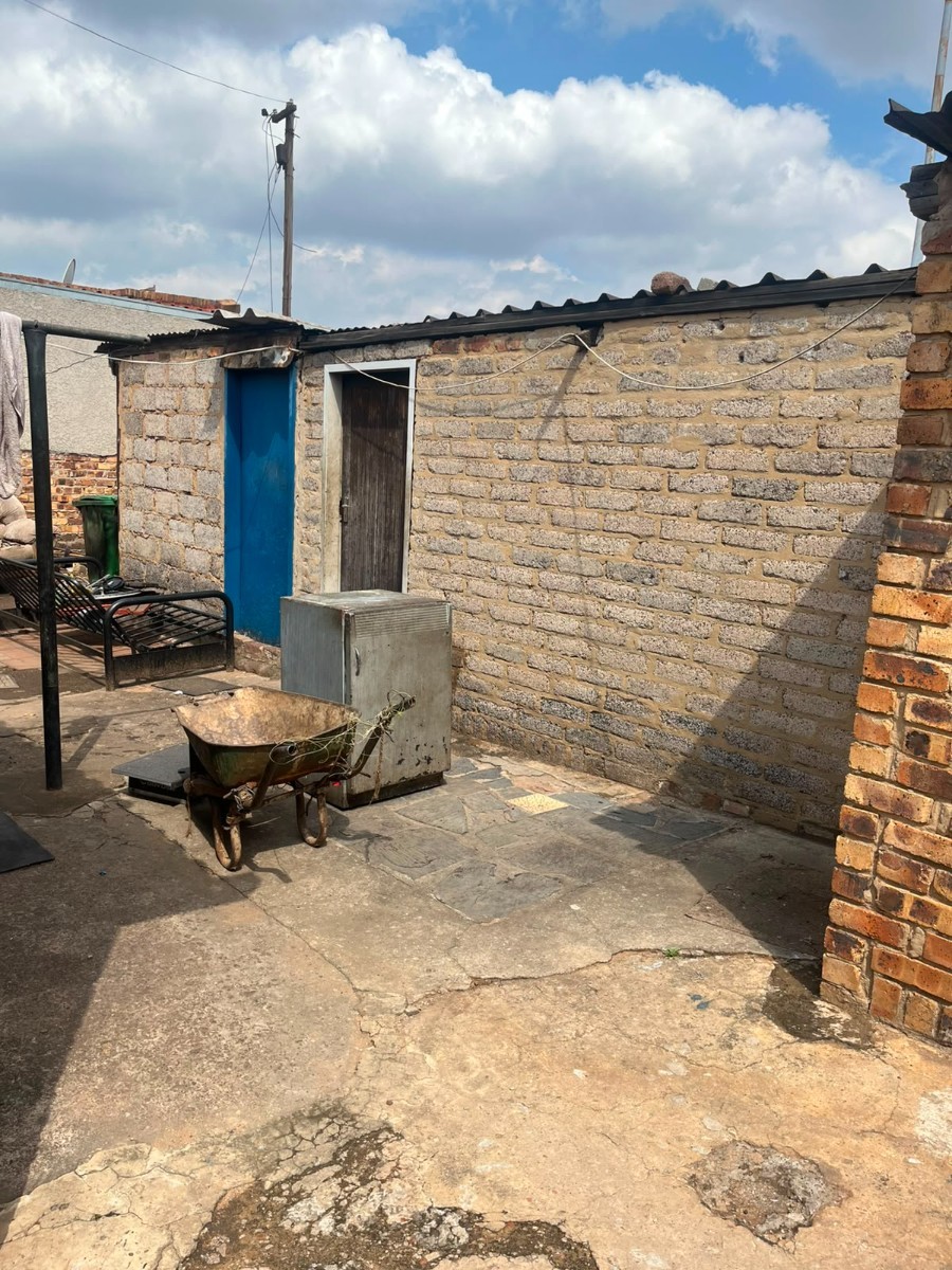 House for sale in Mountain View, Mhluzi, Middelburg, 70 m²