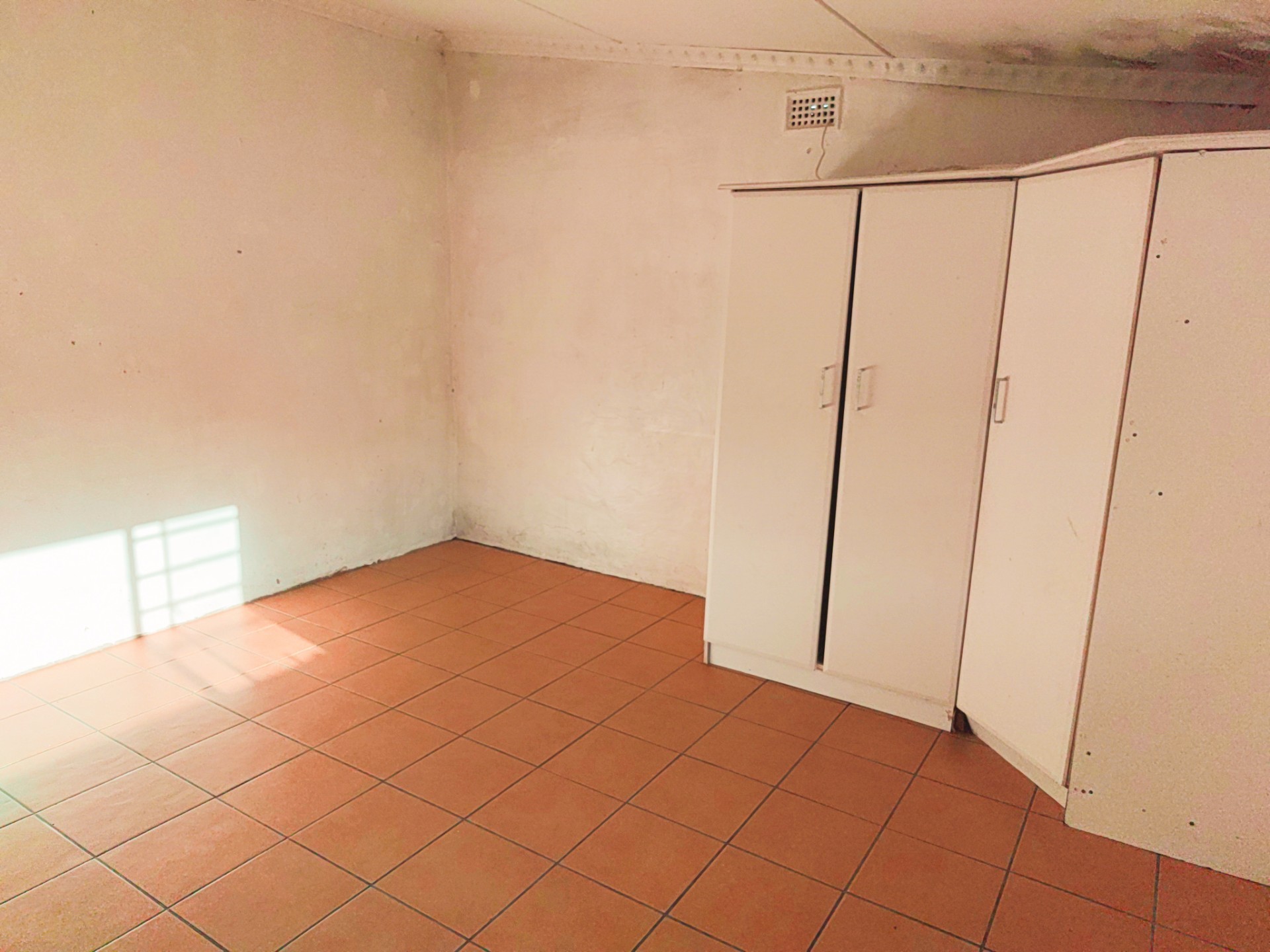 Apartment for rent in Ashley, Pinetown, KwaZulu Natal, 3061 m²