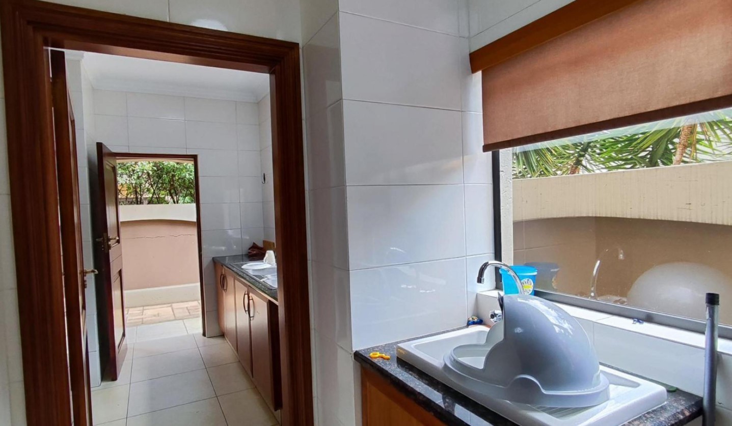 House for sale in Sunward Park, Boksburg, 631 m²