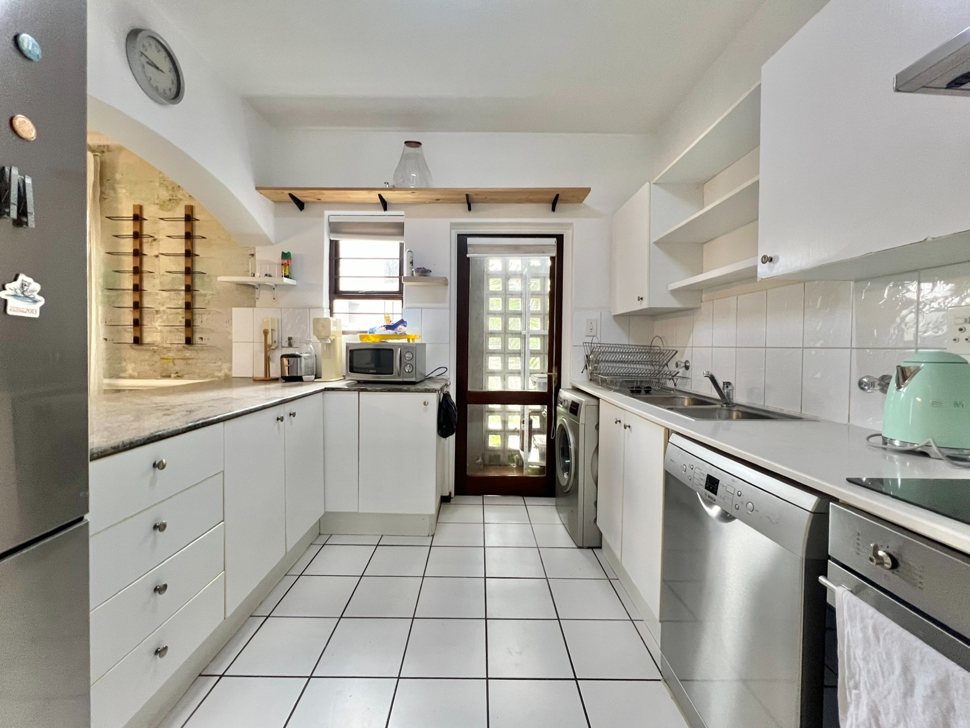Apartment for rent in Dunkeld West, Johannesburg, 112 m²