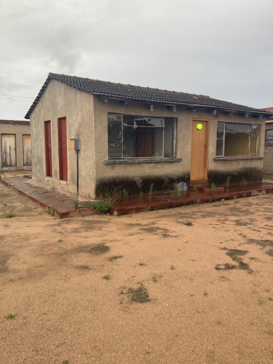 House for sale in Seshego A, Seshego, Polokwane, 372 m²