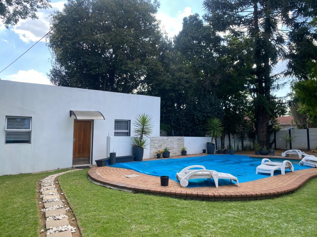 Studio Apartment for rent in Wendywood, Sandton, 47 m²