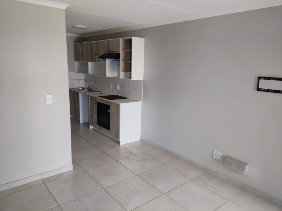Apartment for rent in Glen Marais, Kempton Park