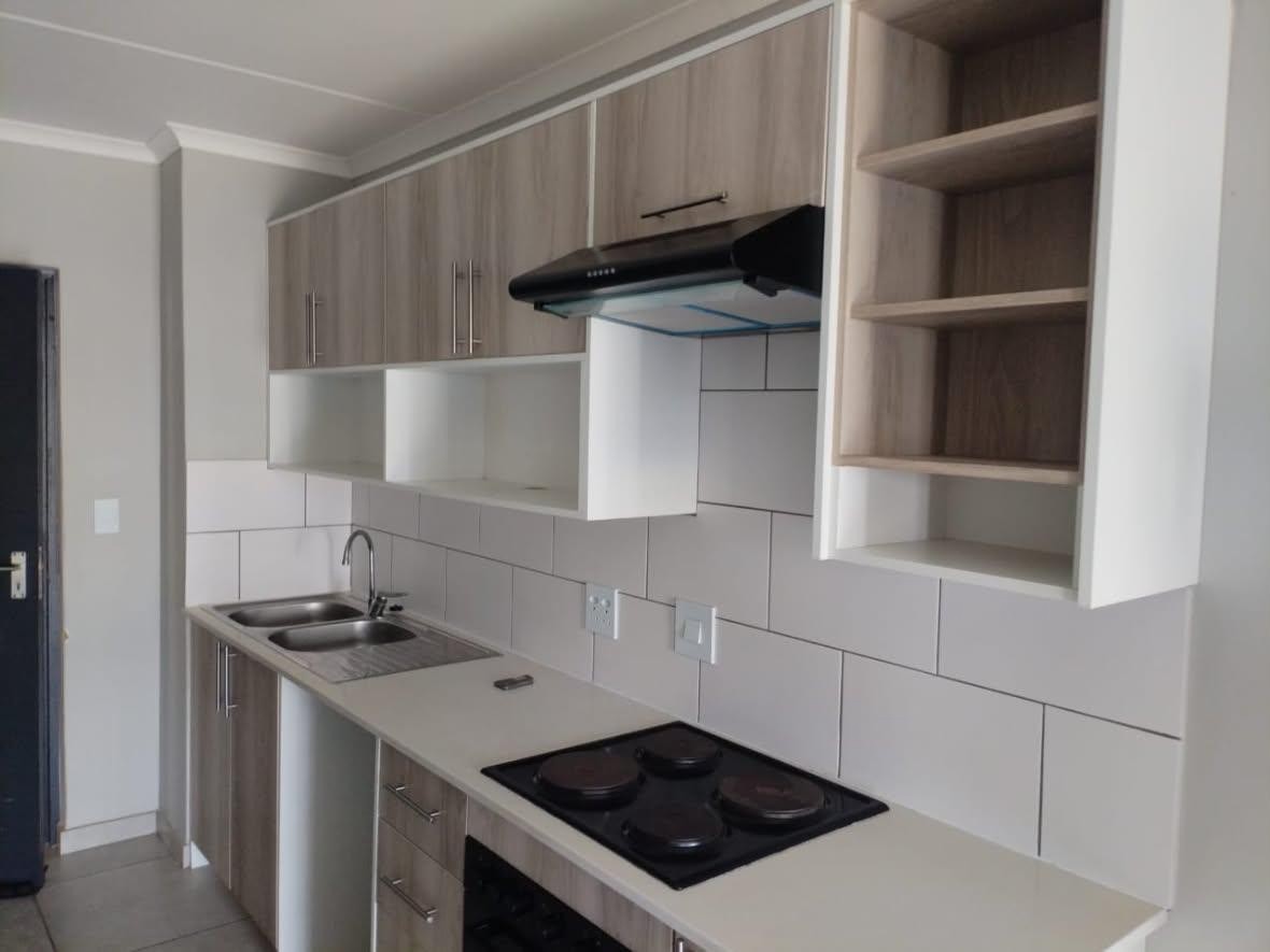 Apartment for rent in Glen Marais, Kempton Park