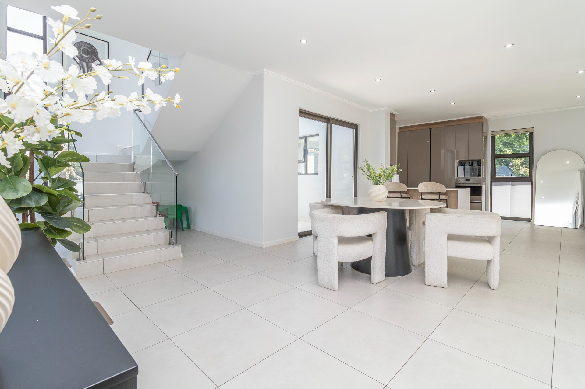 House for sale in Bryanston, Sandton, 300 m²