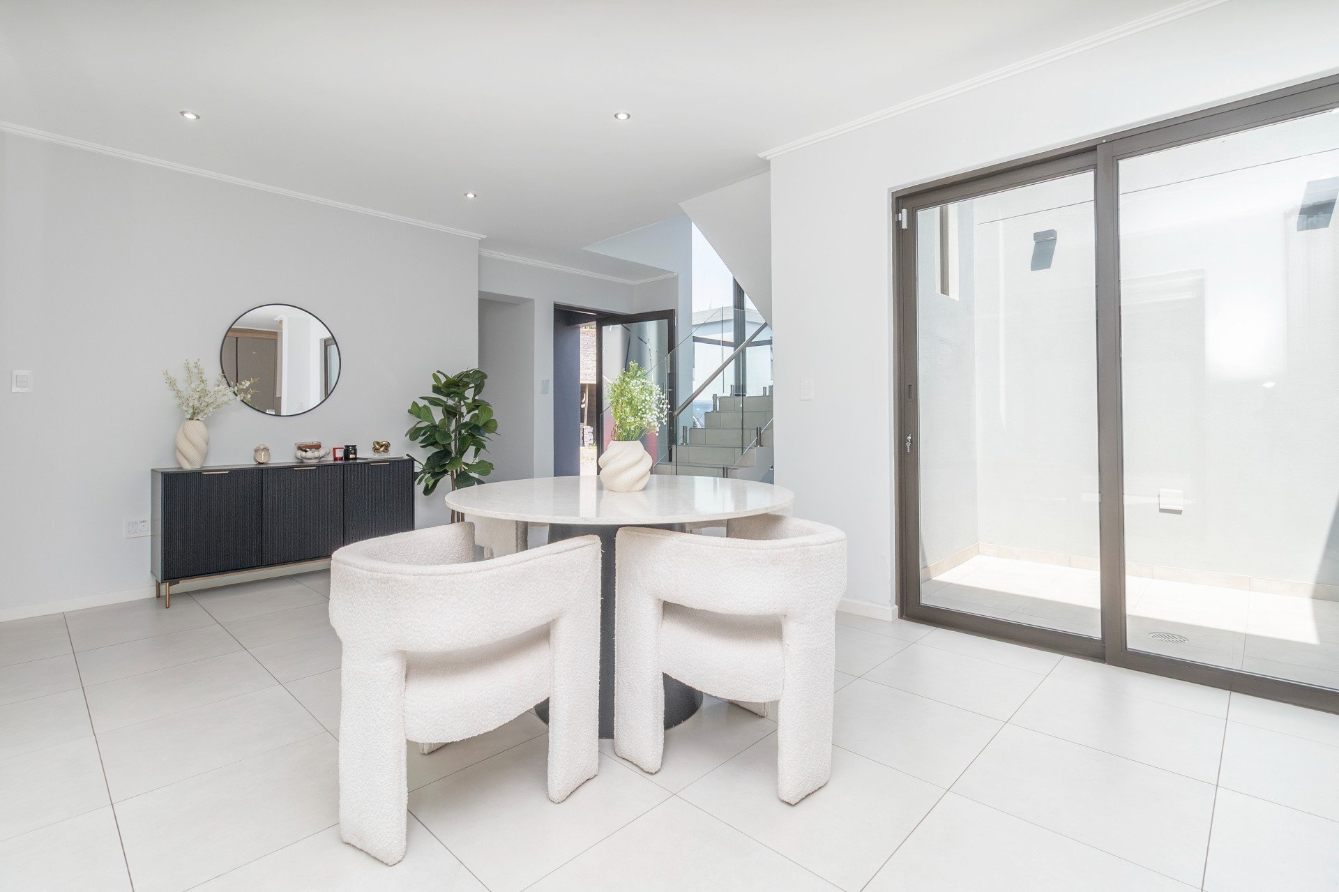House for sale in Bryanston, Sandton, 300 m²