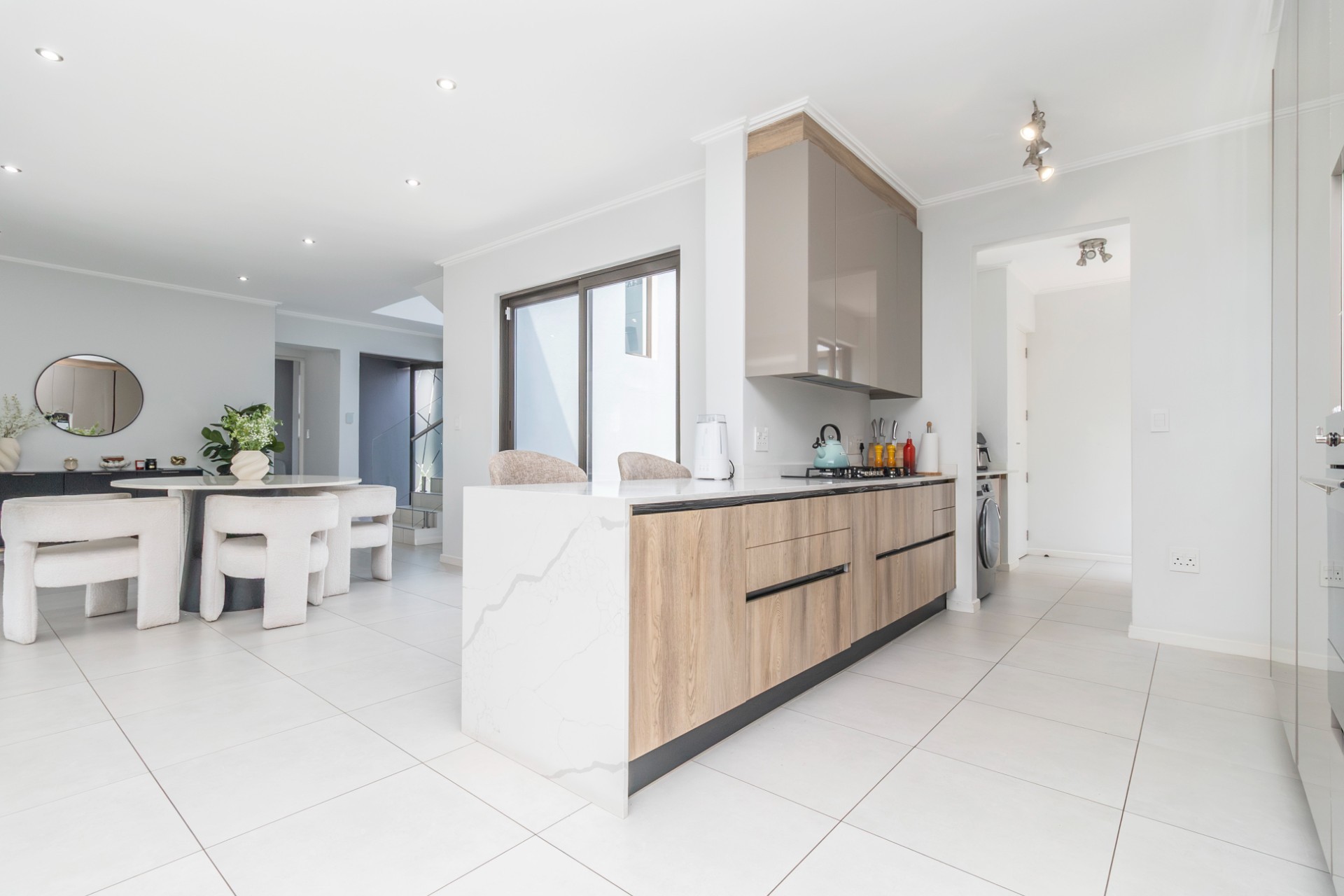 House for sale in Bryanston, Sandton, 300 m²