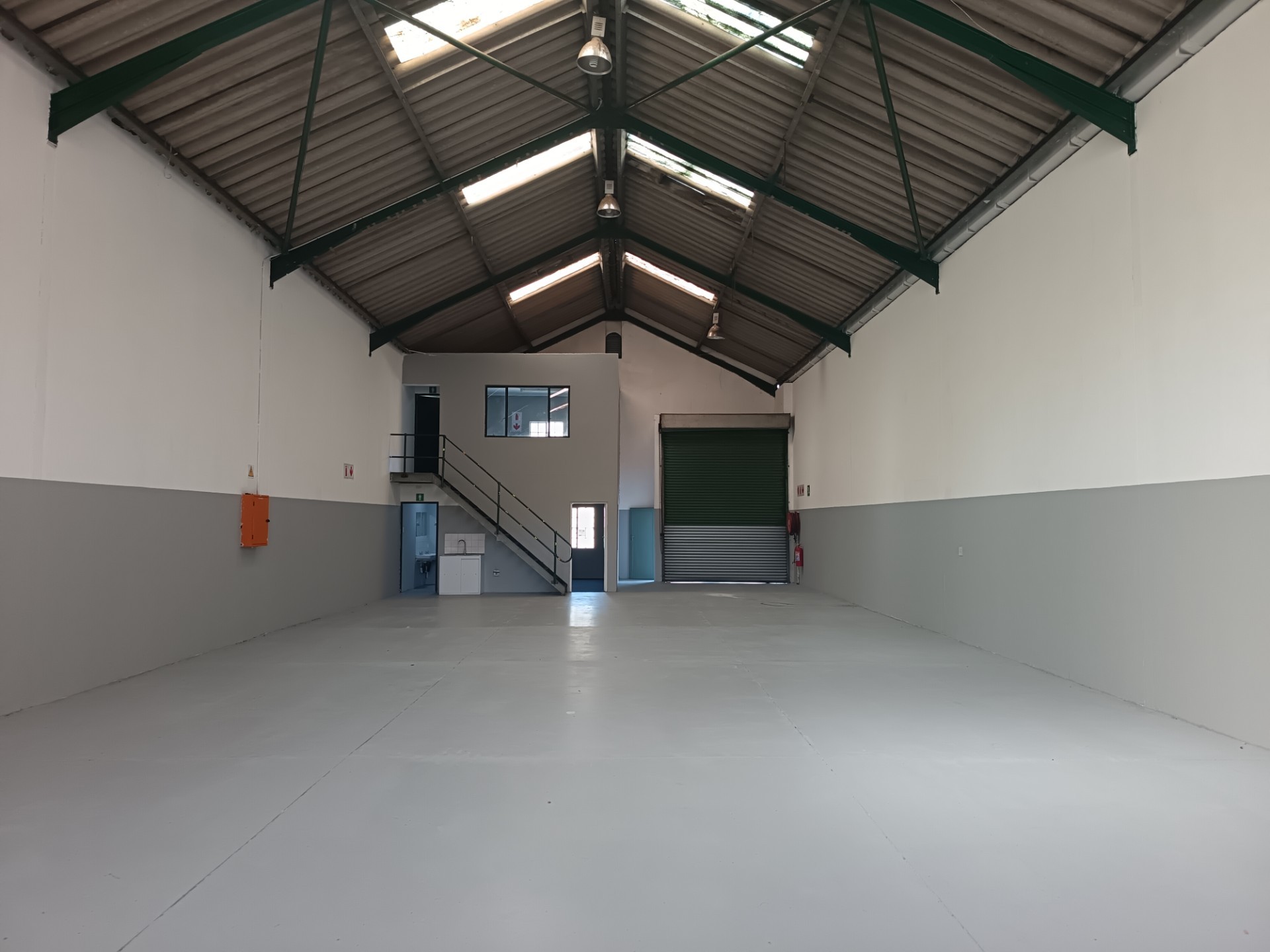 Warehouse for rent in Red Hill, Durban North, KwaZulu Natal, 333 m²