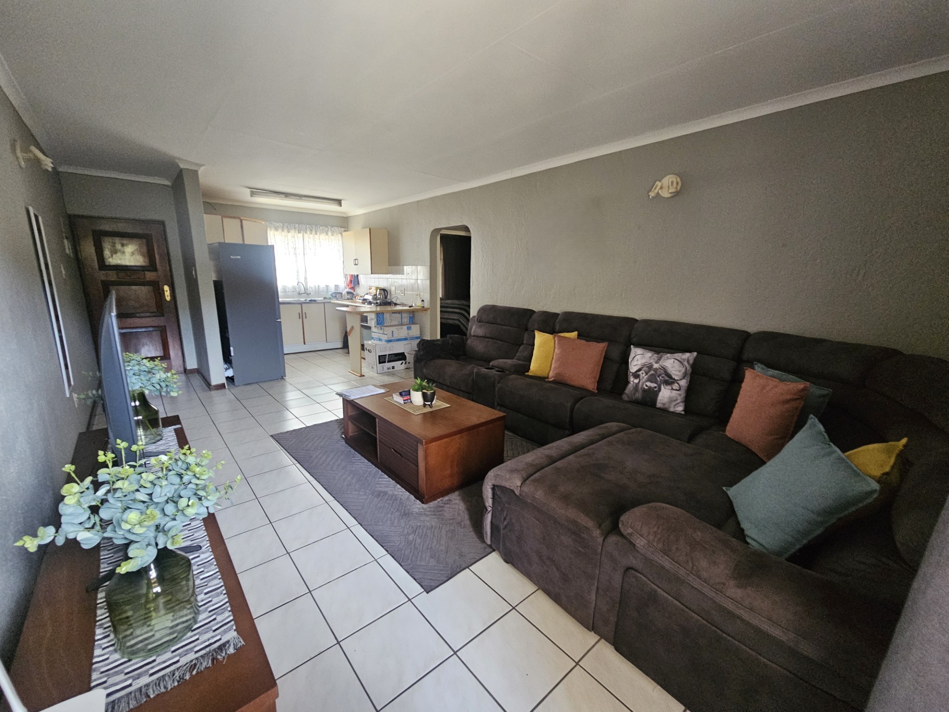 Apartment for sale in Nelspruit Ext 11, Nelspruit, 74 m²