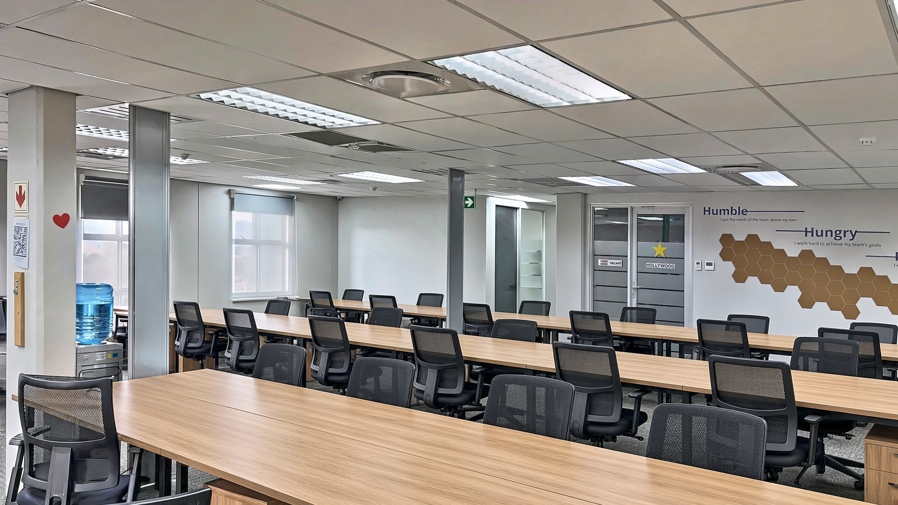 Commercial Property for rent in Menlo Park, Pretoria, 664 m²