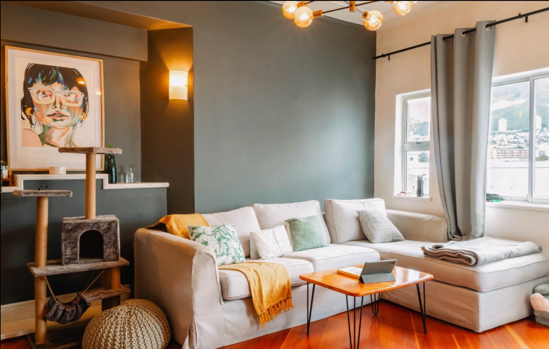 Apartment for sale in Gardens, Cape Town, 91 m²