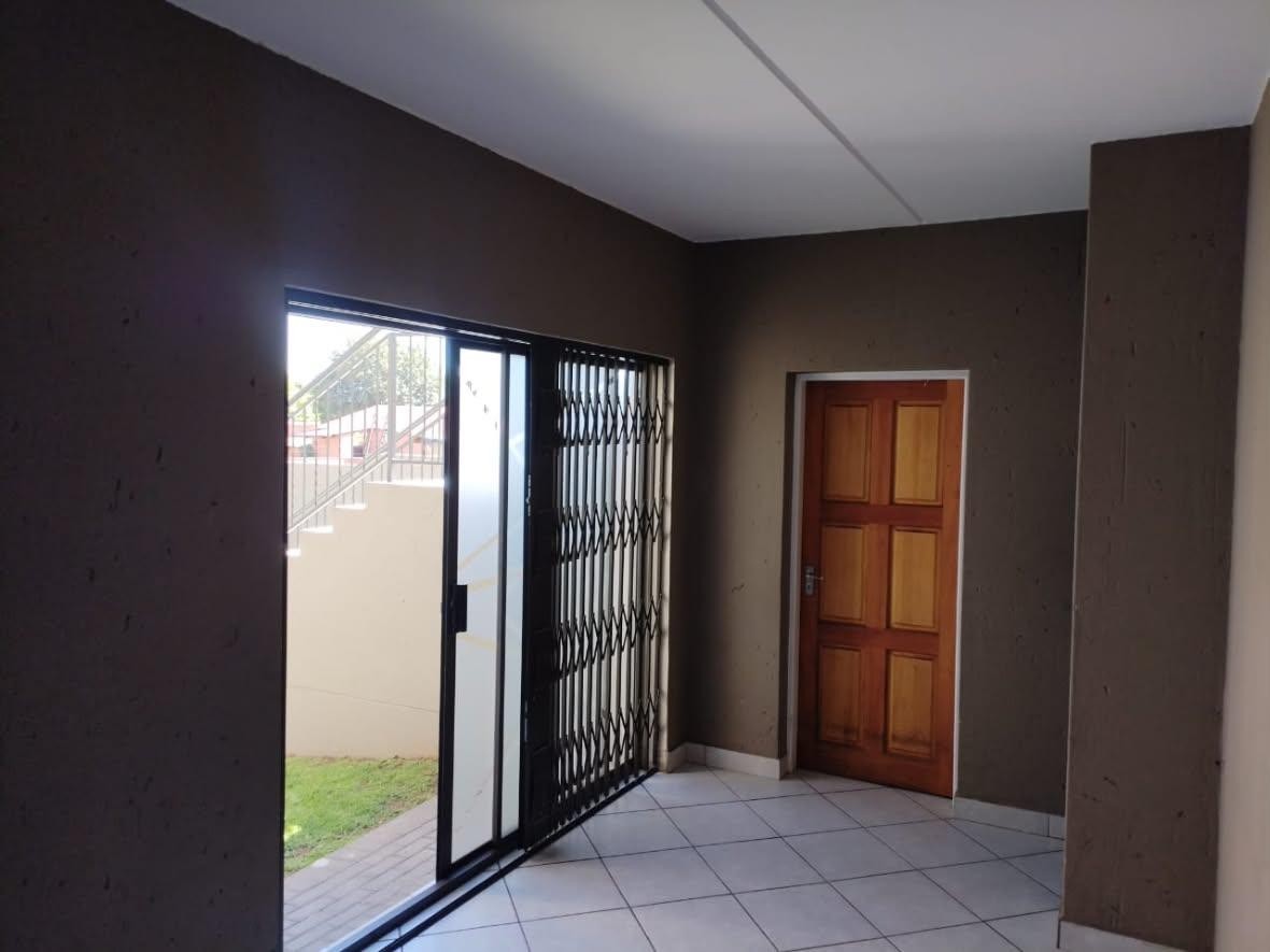 Apartment for sale in Goedeburg, Benoni
