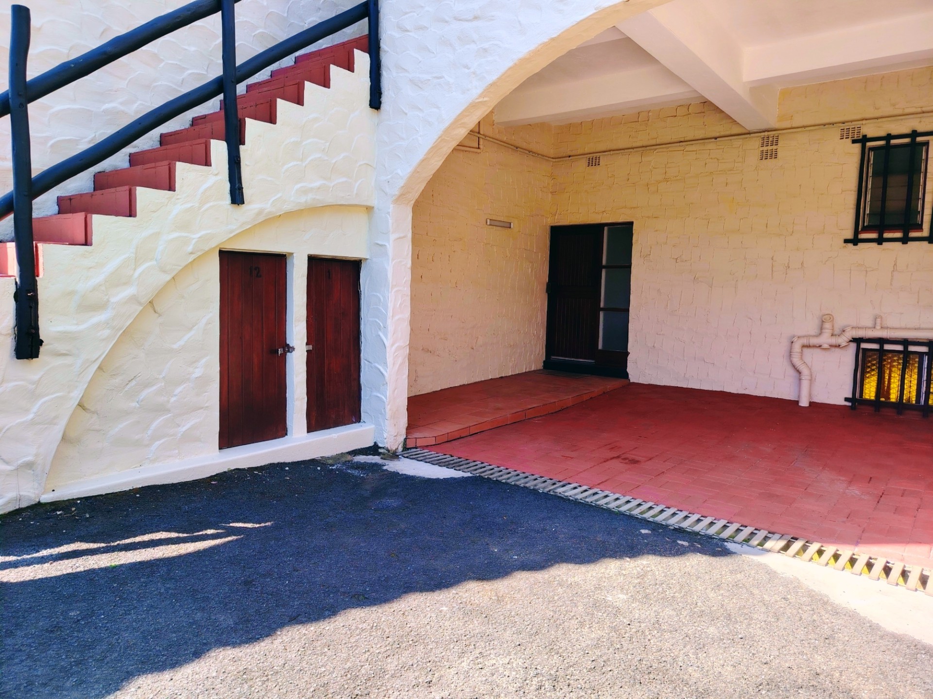 Apartment for sale in Uvongo Beach, Margate, KwaZulu Natal, 104 m²