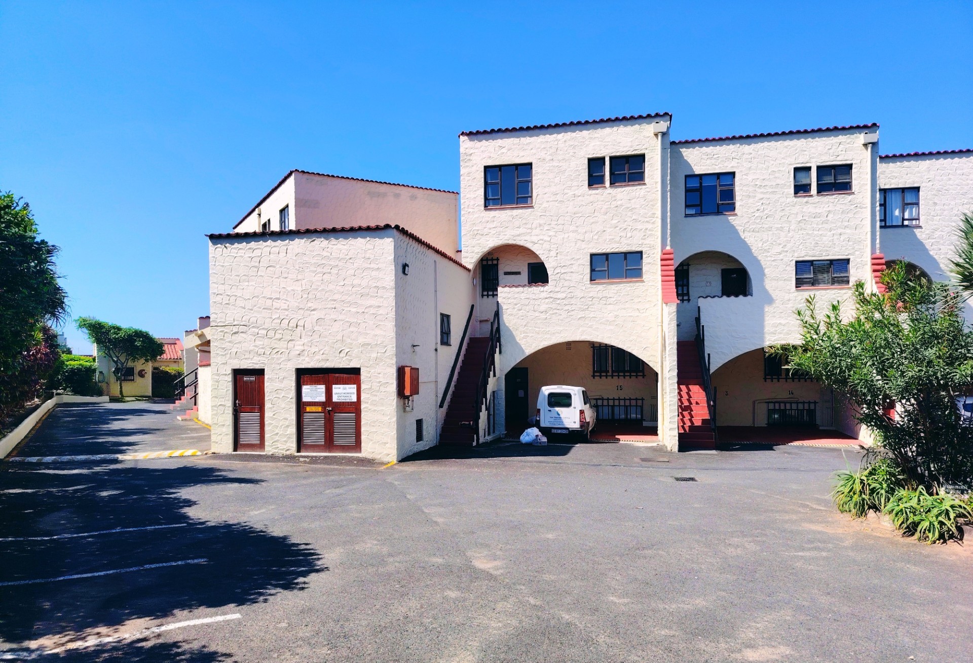 Apartment for sale in Uvongo Beach, Margate, KwaZulu Natal, 104 m²