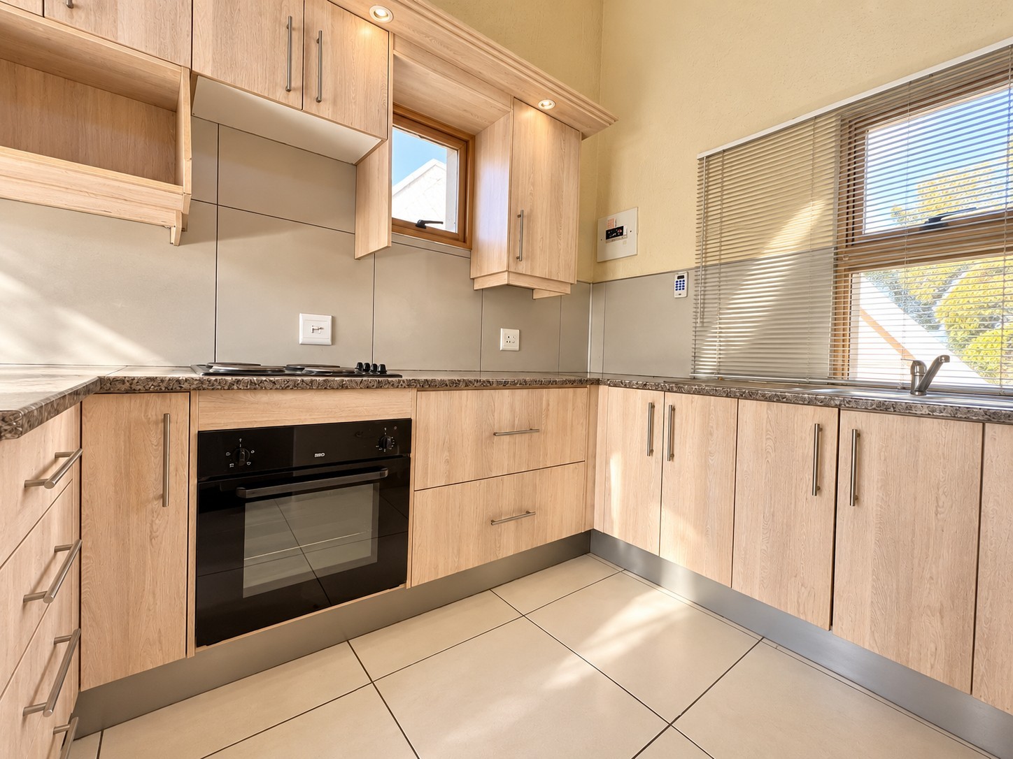 Complex for sale in West Acres, Nelspruit, 93 m²
