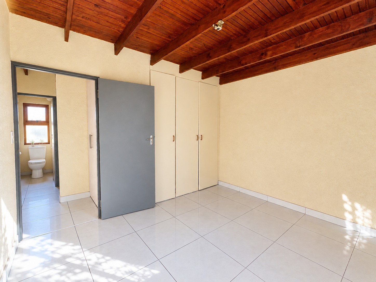 Complex for sale in West Acres, Nelspruit, 93 m²