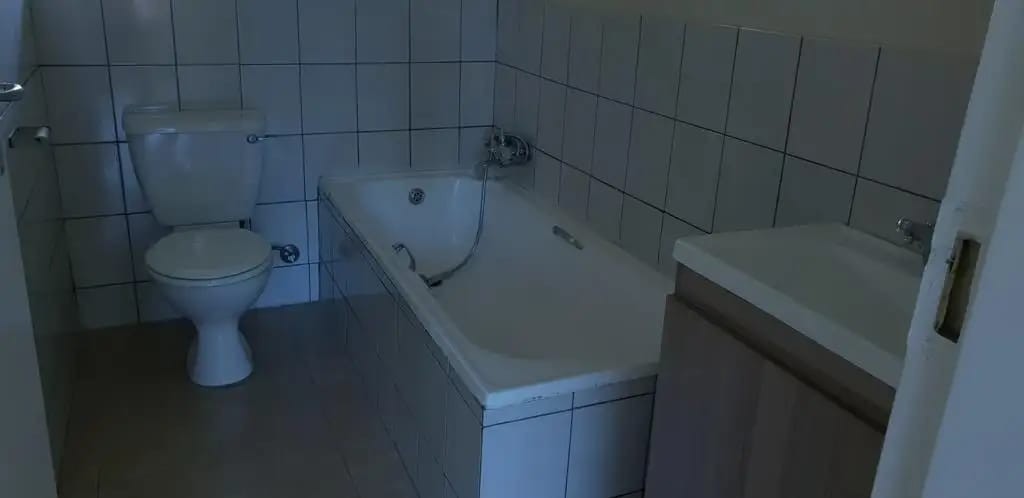 Apartment for rent in Vorna Valley, Midrand, Villa Montego, 24 Langevelt Rd, Vorna Valley, Midrand, Gauteng, 95 m²