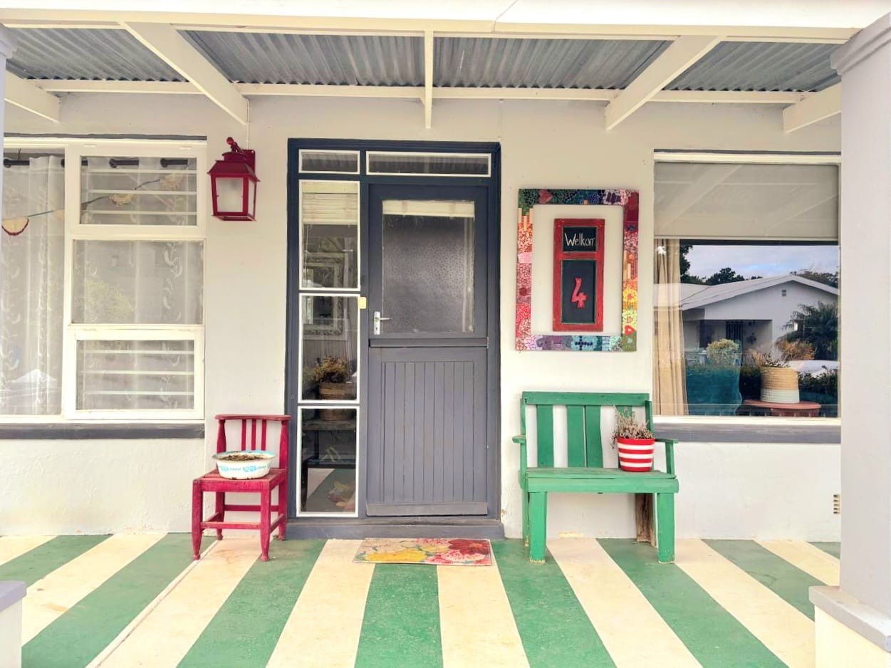 House for sale in Swellendam, 4 Odendaal Street, Swellendam, Western Cape, 210 m²