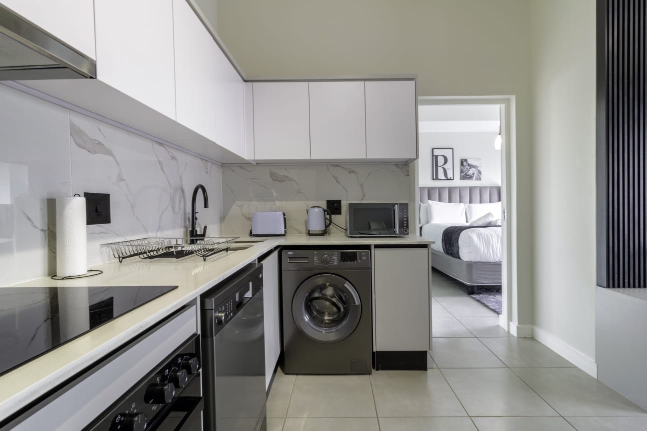 Apartment for rent in Waterfall, Midrand, 70 m²