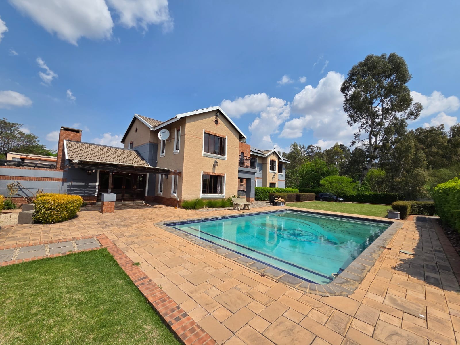 House for sale in Middelburg Central, Middelburg, 3061 m²