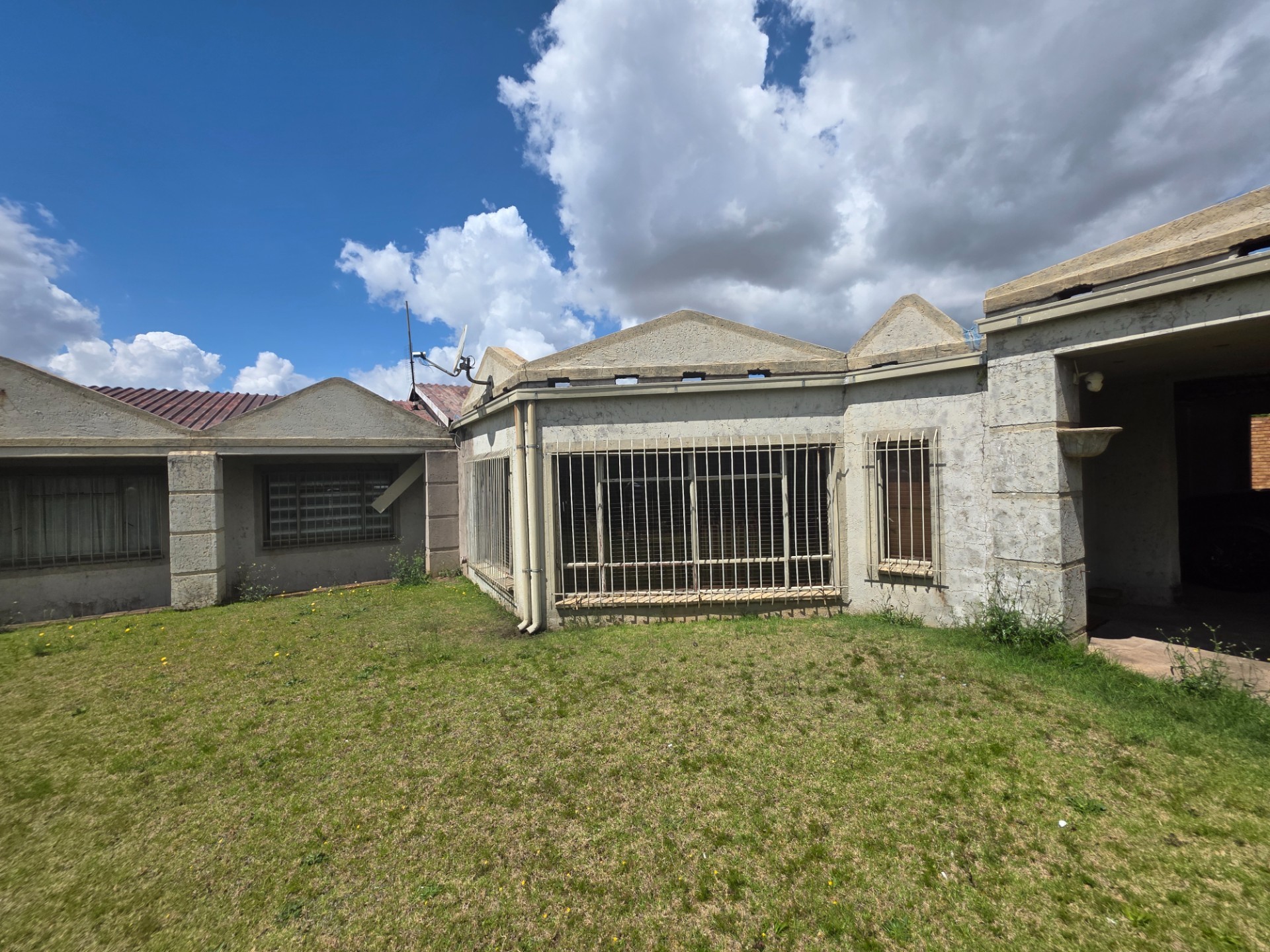 House for sale in Witbank Ext 16, Witbank, 151 m²