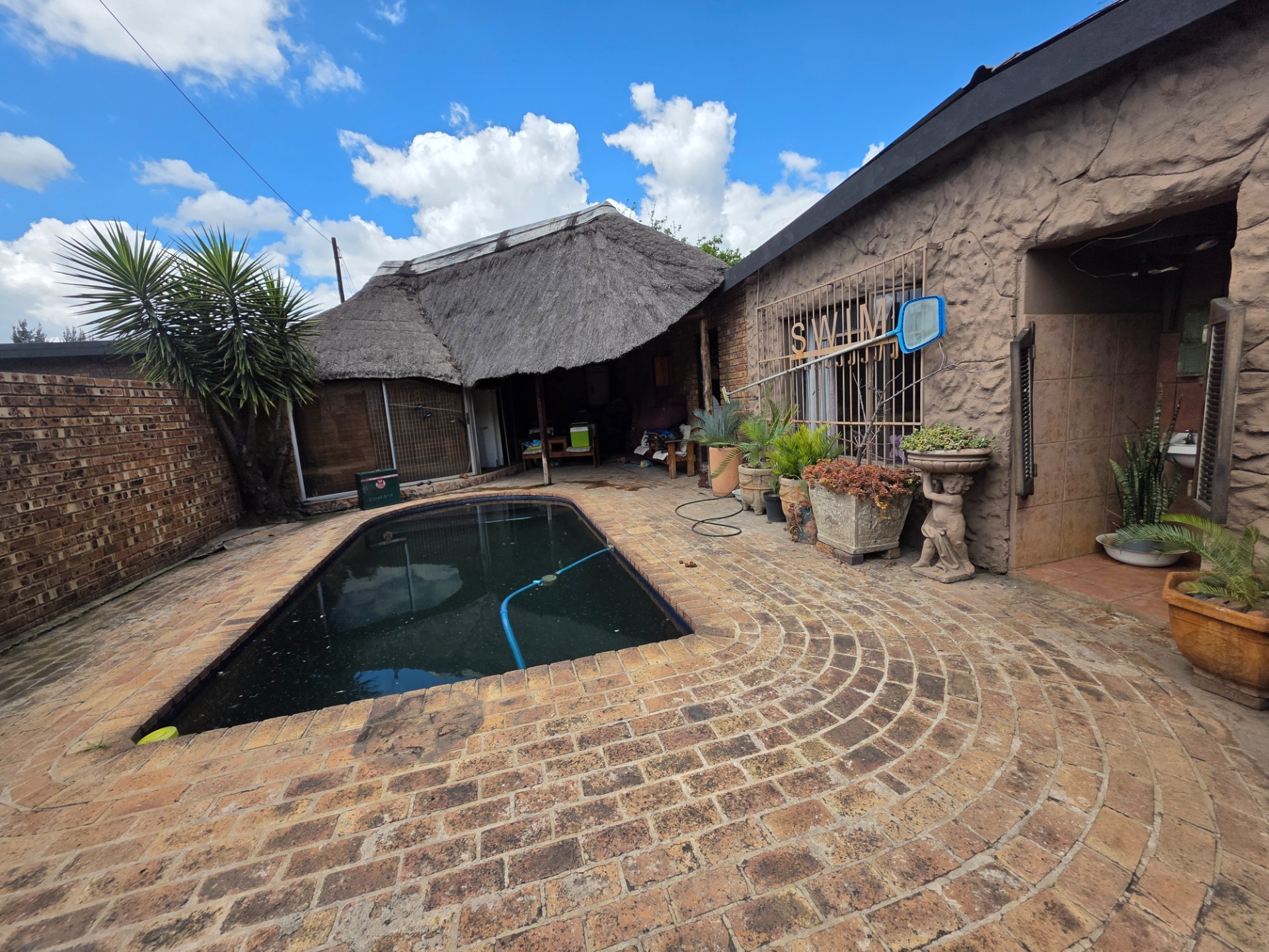 House for sale in Witbank Ext 10, Witbank, 1650 m²