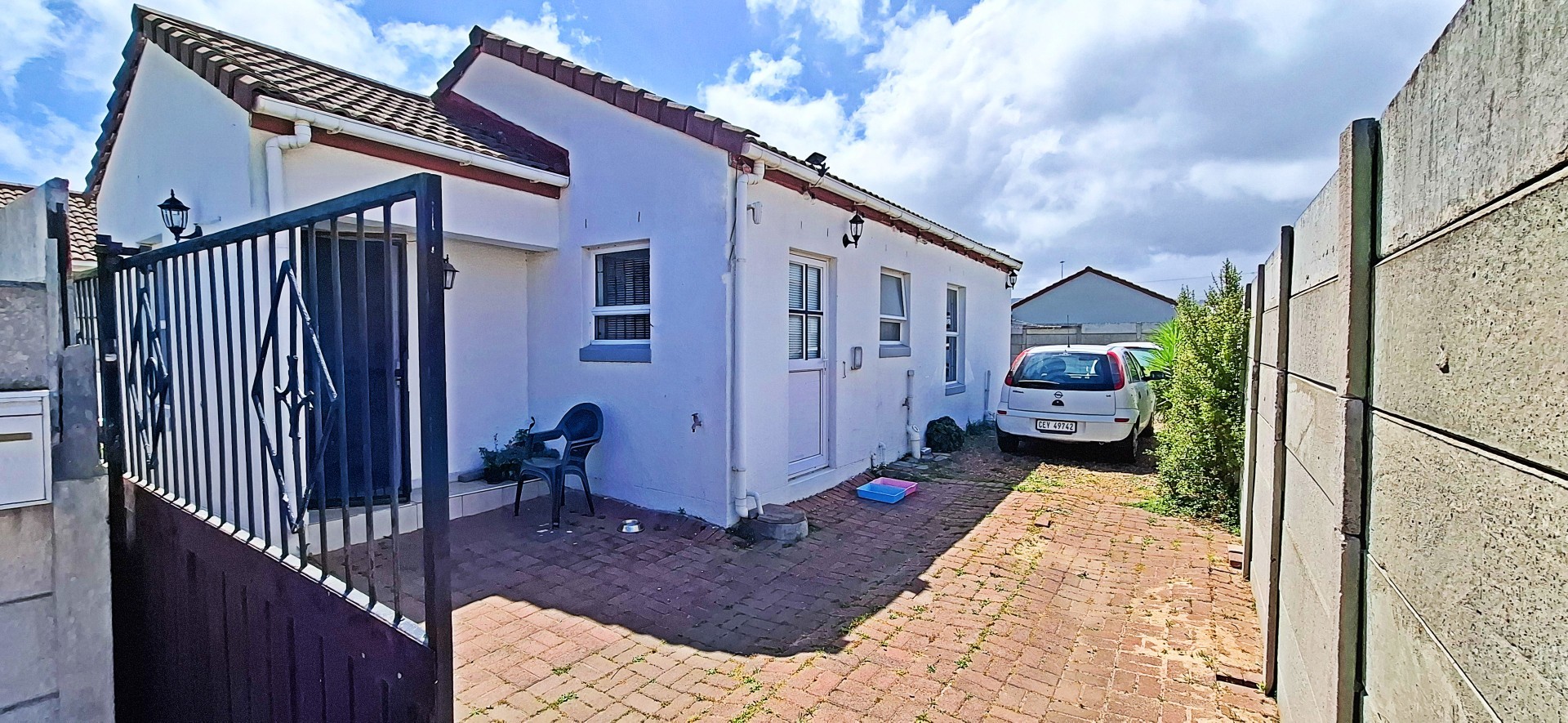 House for sale in Broadlands Village, Strand, 70 m²