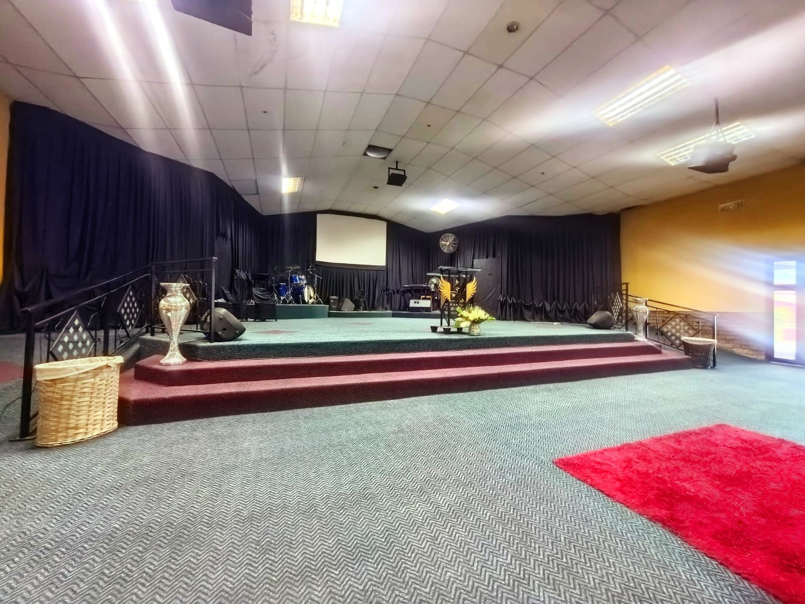 Commercial Property for sale in Marburg, Port Shepstone, KwaZulu Natal, 410 m²