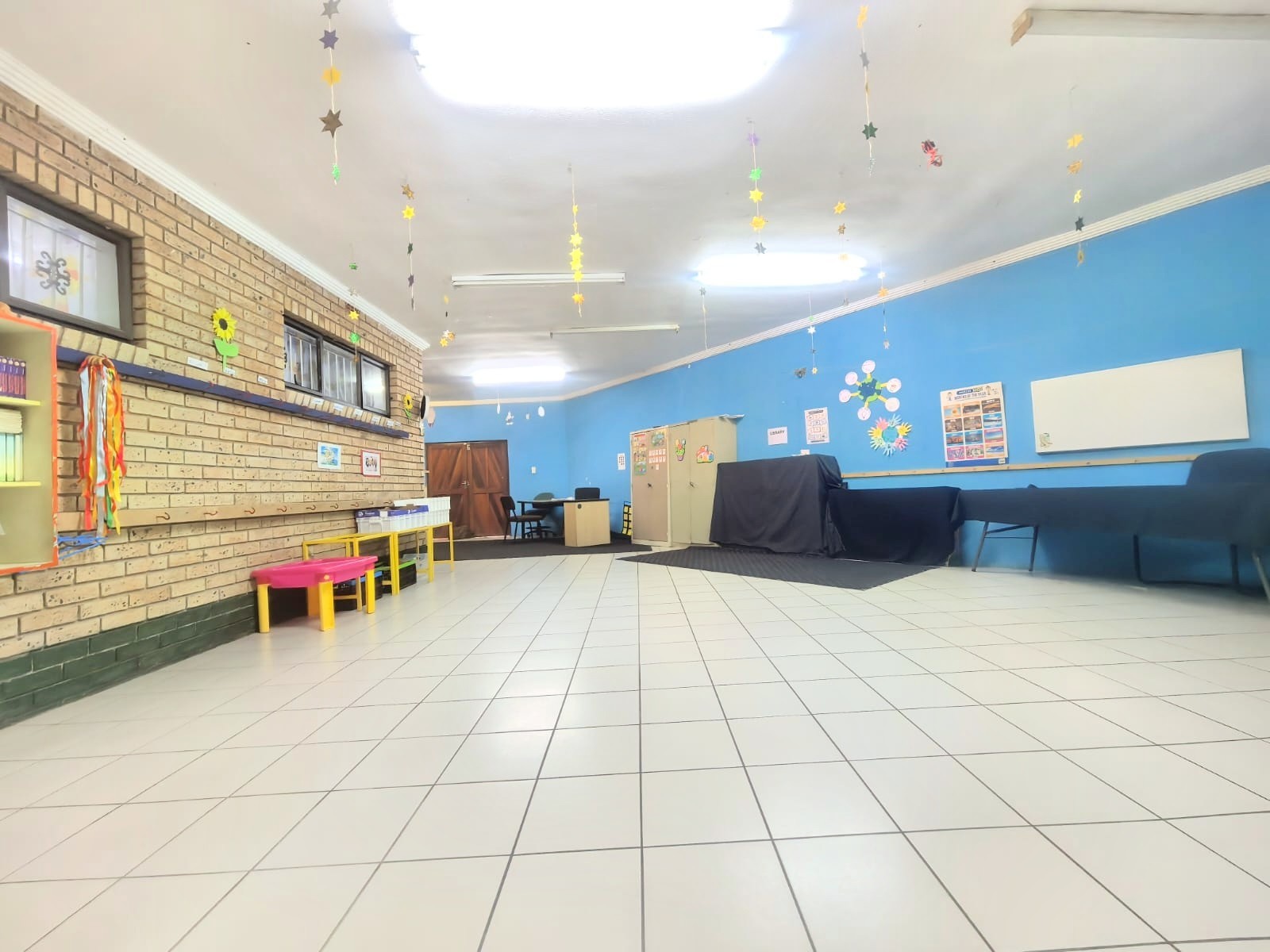 Commercial Property for sale in Marburg, Port Shepstone, KwaZulu Natal, 410 m²