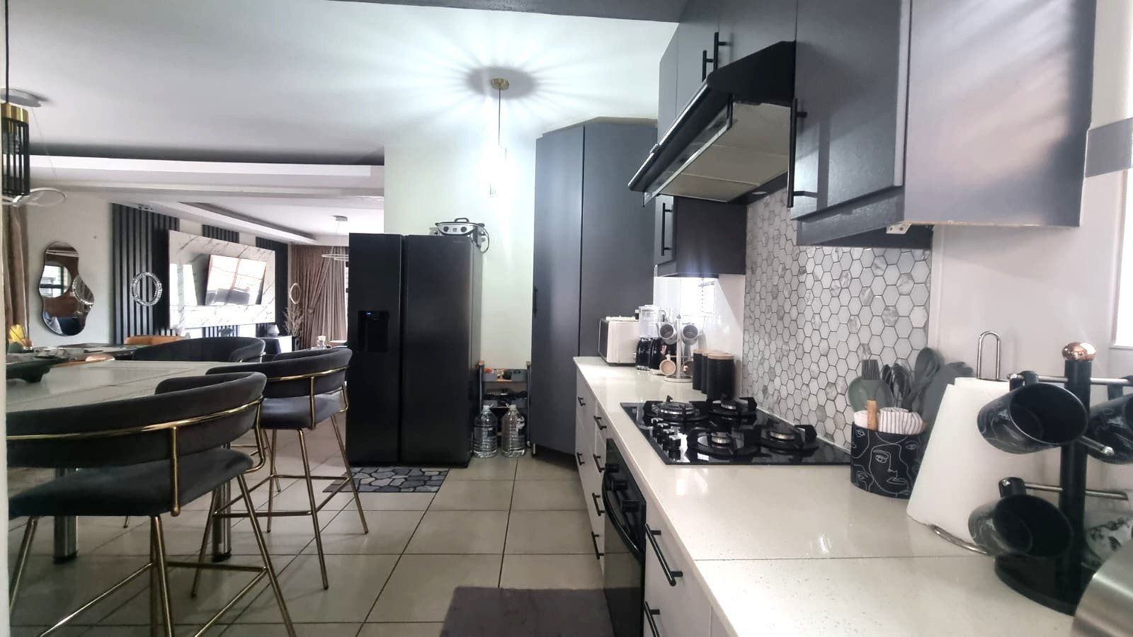 House for sale in Nelspruit Ext 2, Nelspruit, 417 m²