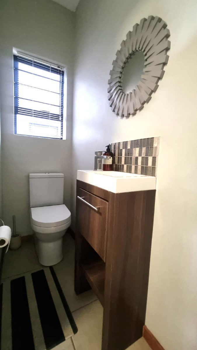House for sale in Nelspruit Ext 2, Nelspruit, 417 m²