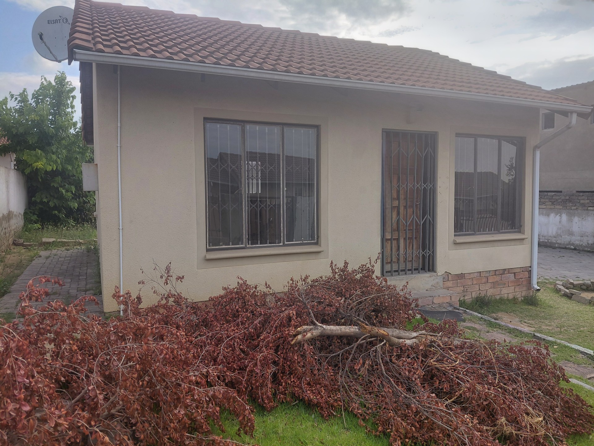 House for sale in Cosmo City, Roodepoort, 330 m²