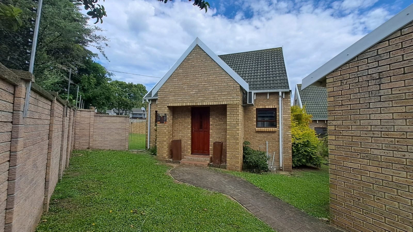 Townhouse for sale in Lorraine, Port Elizabeth, 90 m²
