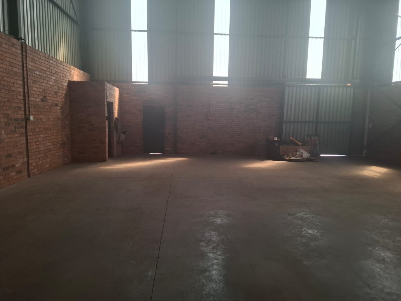 Warehouse for rent in SAE Business Park, Middelburg, 330 m²