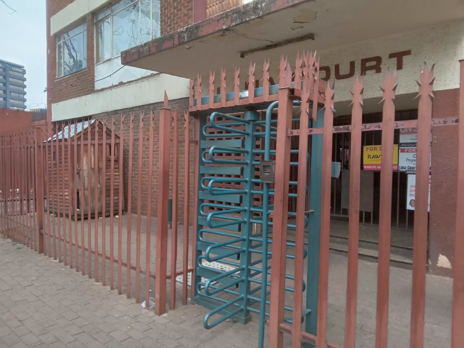 Apartment for sale in Kempton Park