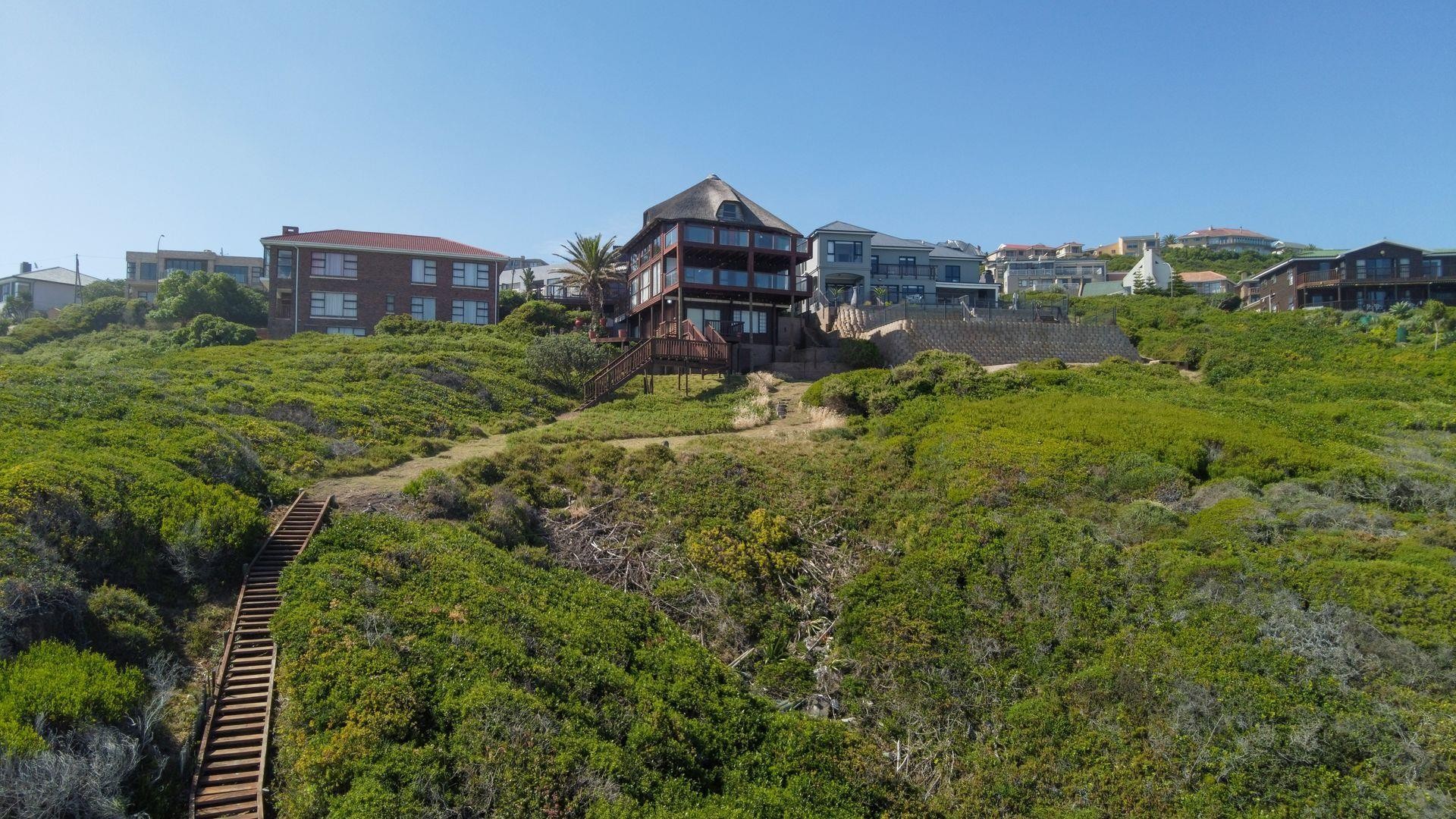 House for sale in Dana Bay, Mossel Bay, 880 m²