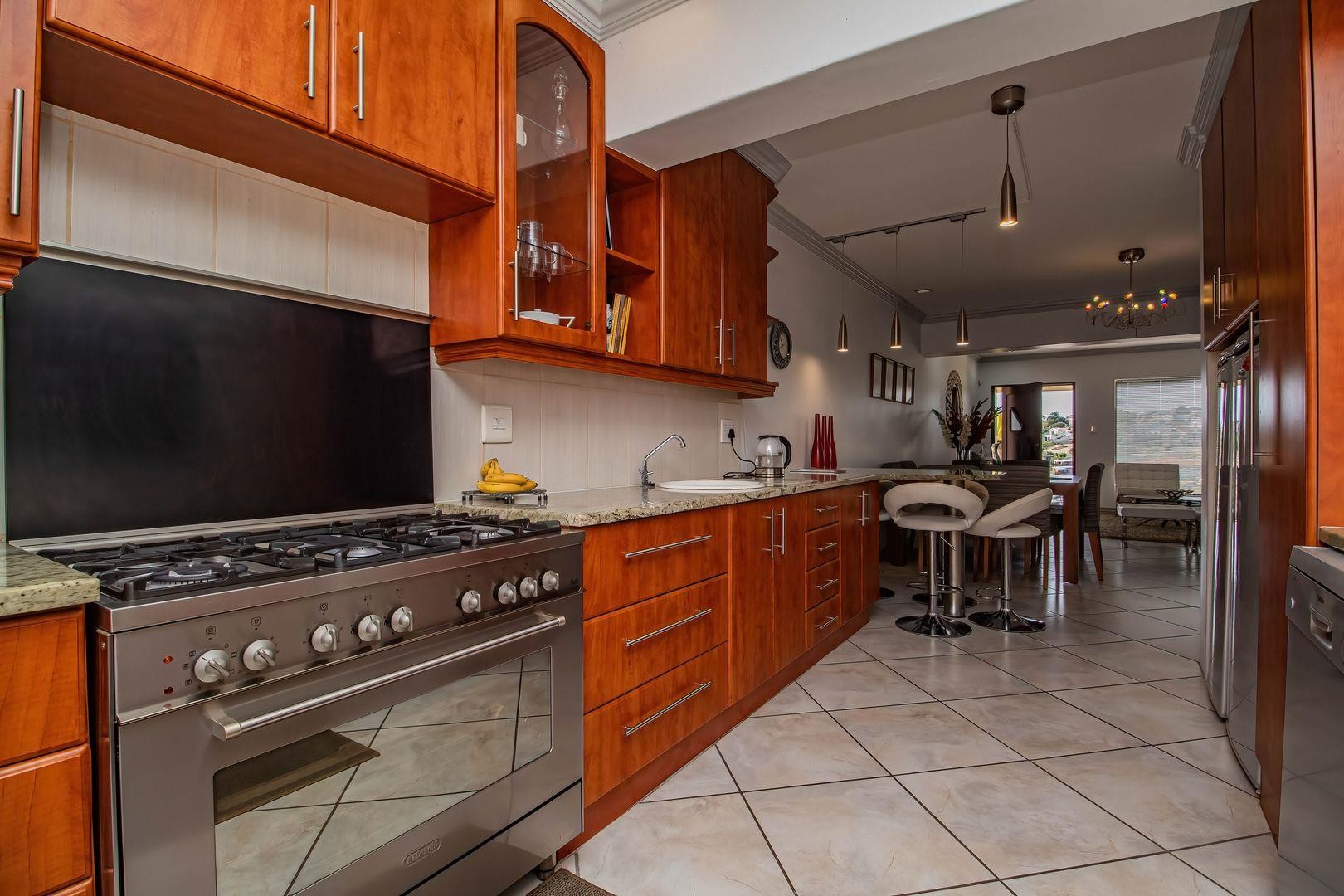 Duet for sale in Hartenbos Heuwels, Hartenbos, 258 m²