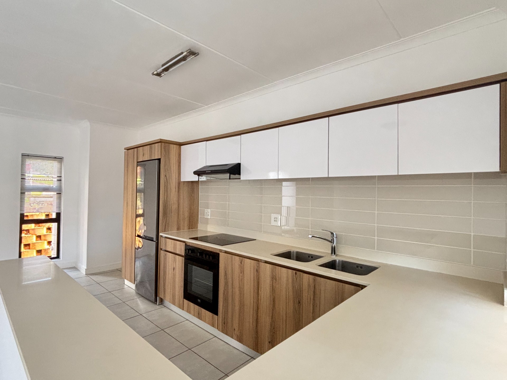 Apartment for sale in Ballito Central, Ballito, KwaZulu Natal, 101 m²