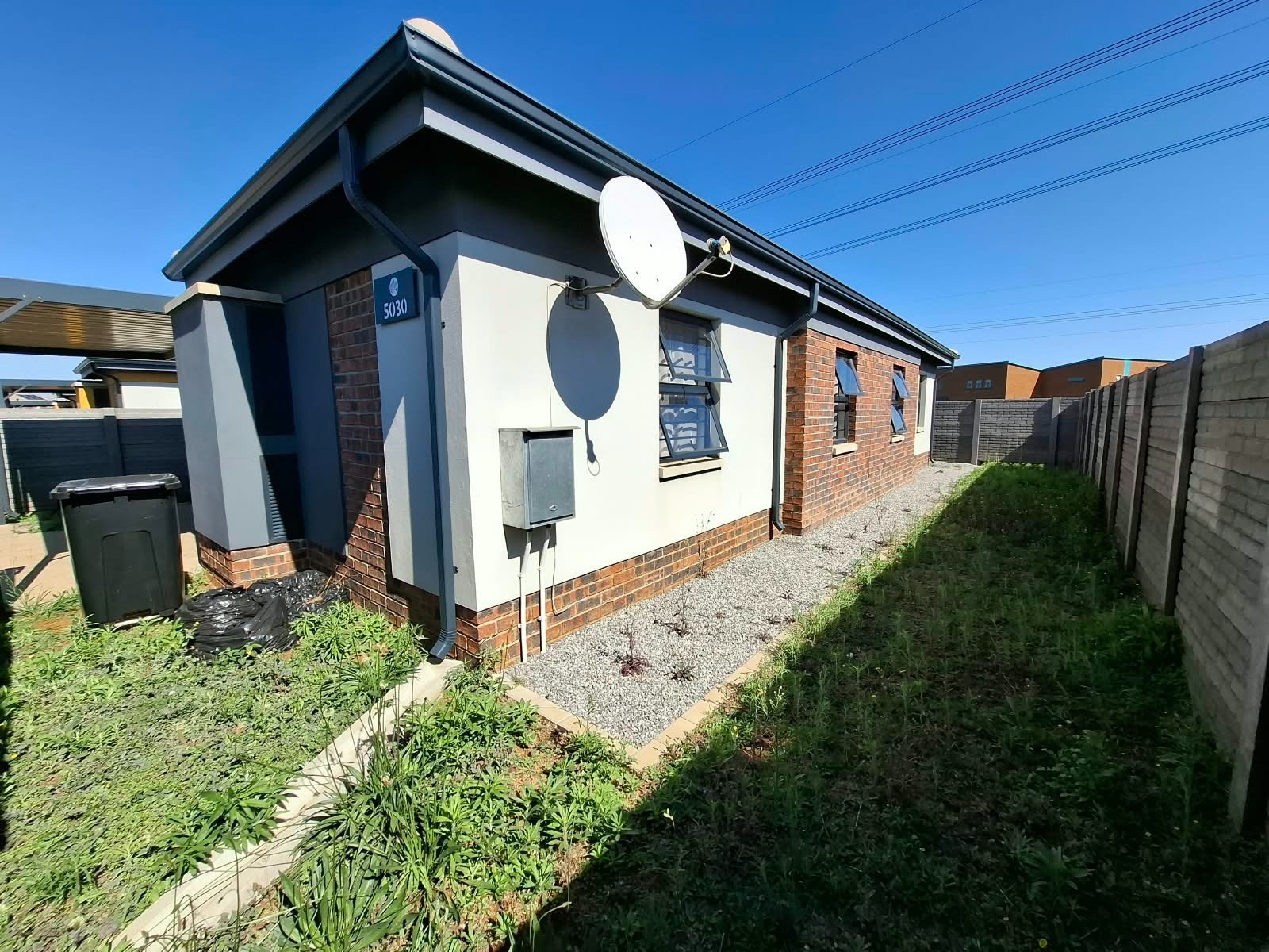 Apartment for sale in Leopard's Rest Security Estate, Albertsdal, Alberton