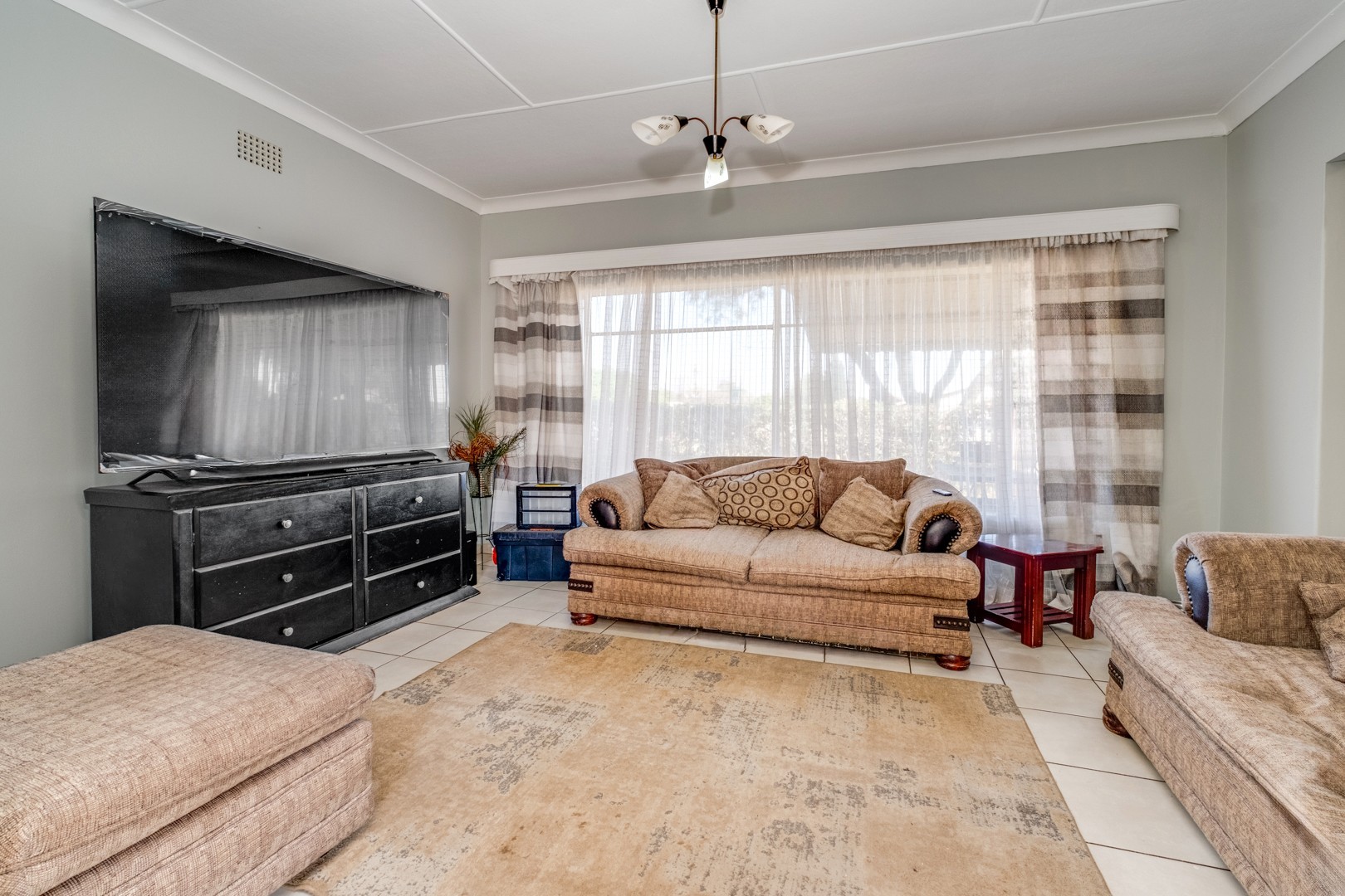 House for sale in Witpoortjie, Roodepoort, 400 m²