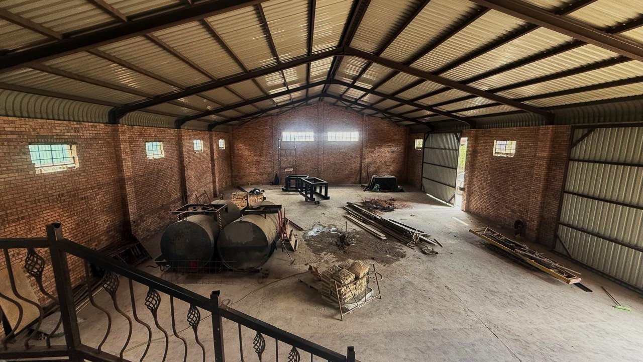 Industrial Property for rent in Vaalbank, Middelburg, 630 m²