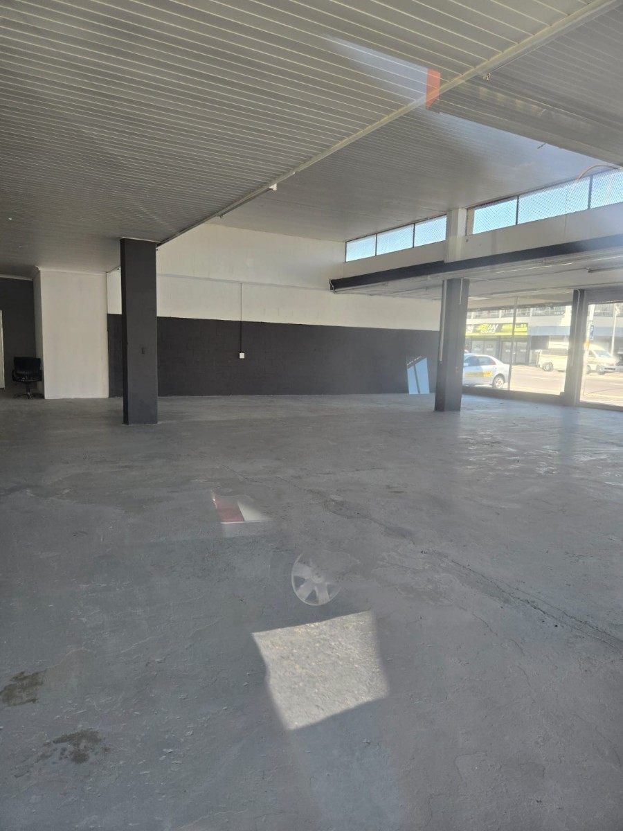 Commercial Property for rent in Goodwood Central, Goodwood