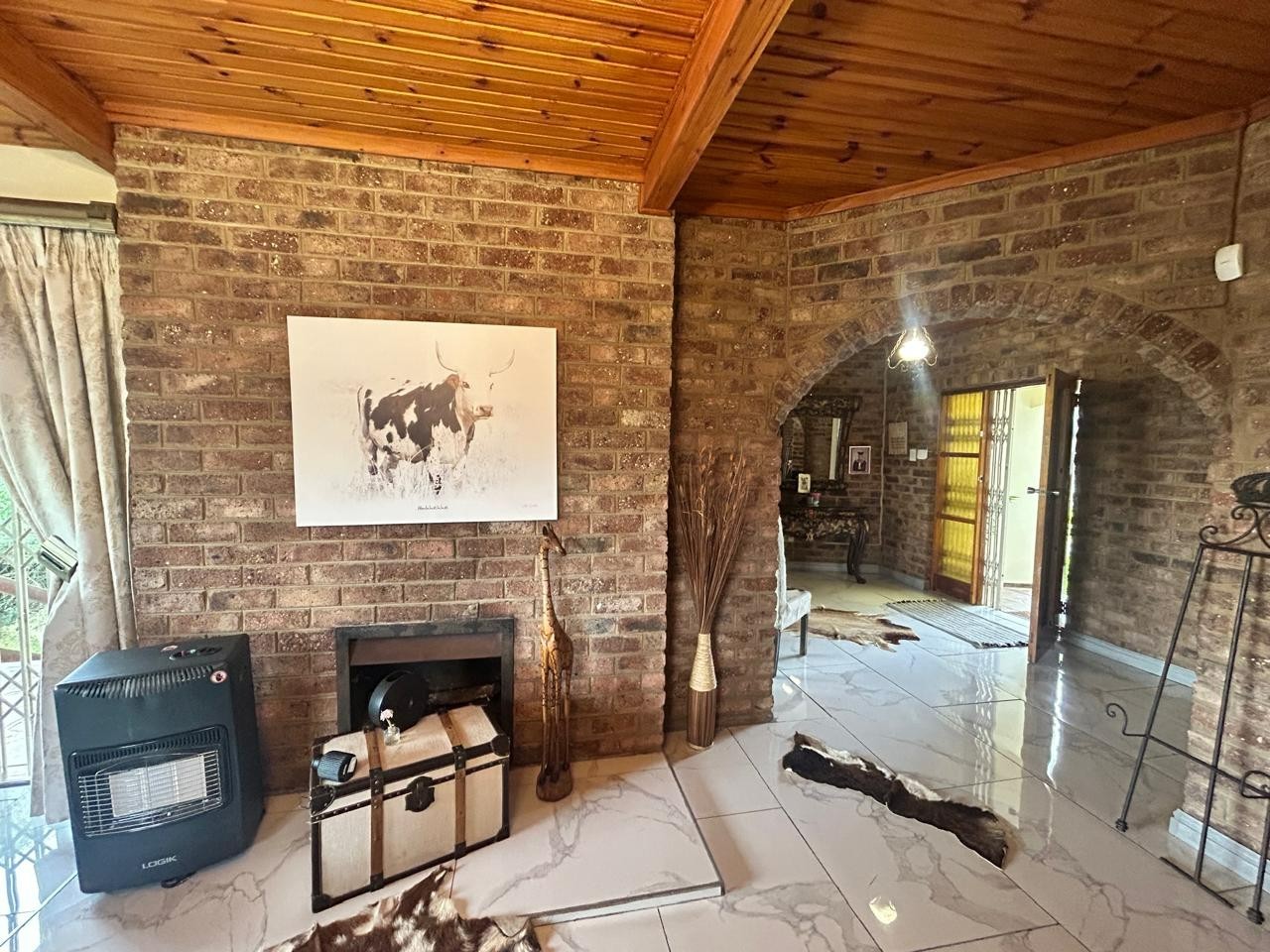 House for sale in Kaffrarian Heights, King Williams Town, 355 m²
