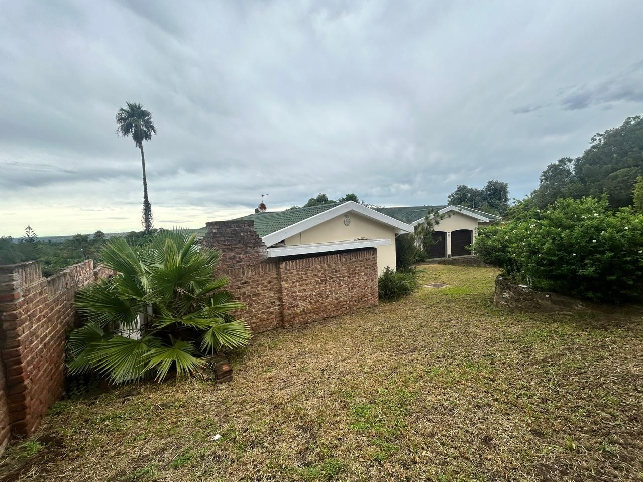 House for sale in Kaffrarian Heights, King Williams Town, 355 m²